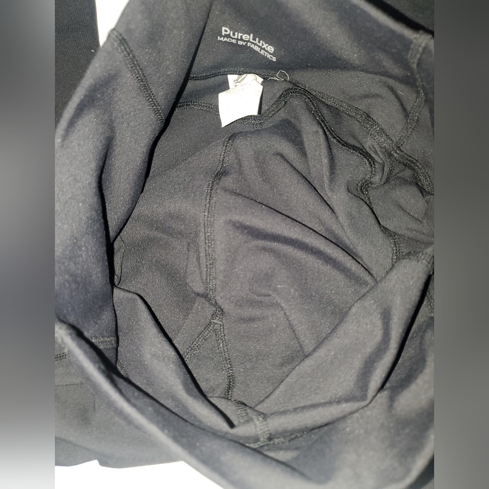 Fabletics Oasis Purelux High Waisted 7/8 Leggings - Picture 3 of 6